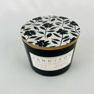 NWT Sand + Fog Ocean & Sea Salt Candle 2 Wick 12oz Black Jar Flower Wood Lid